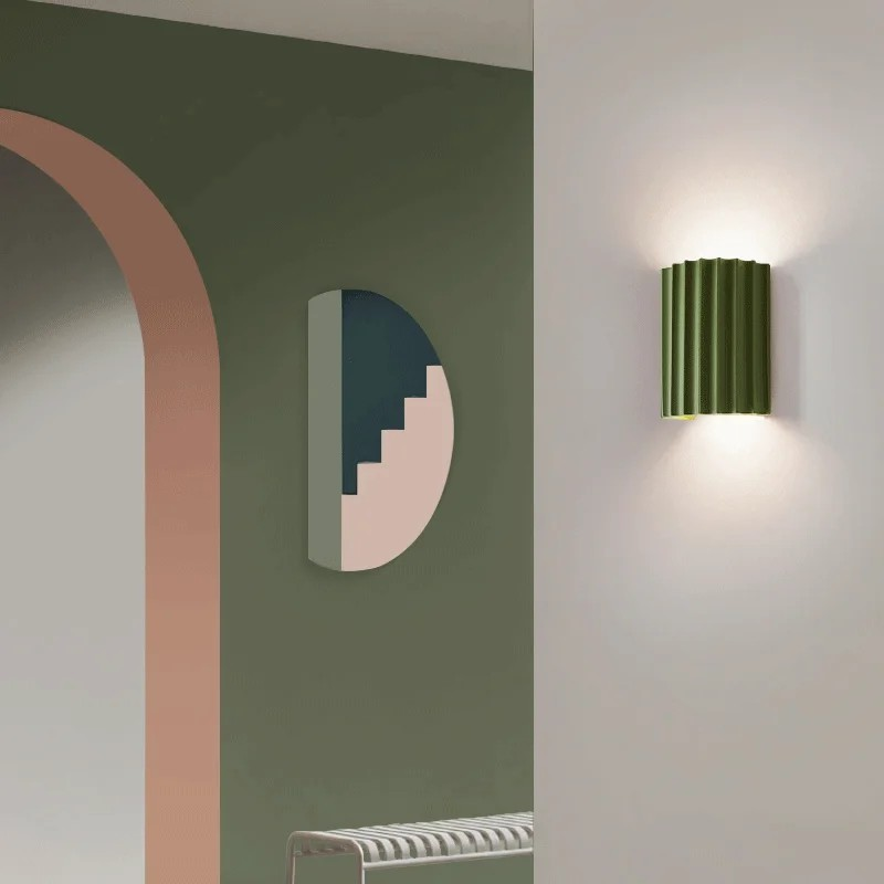 Modern Resin Wall Lamp – Artistic & Minimalist Design